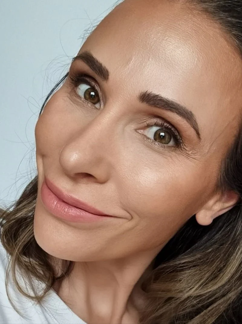 Natural Cream Highlighter Stick - Image 3