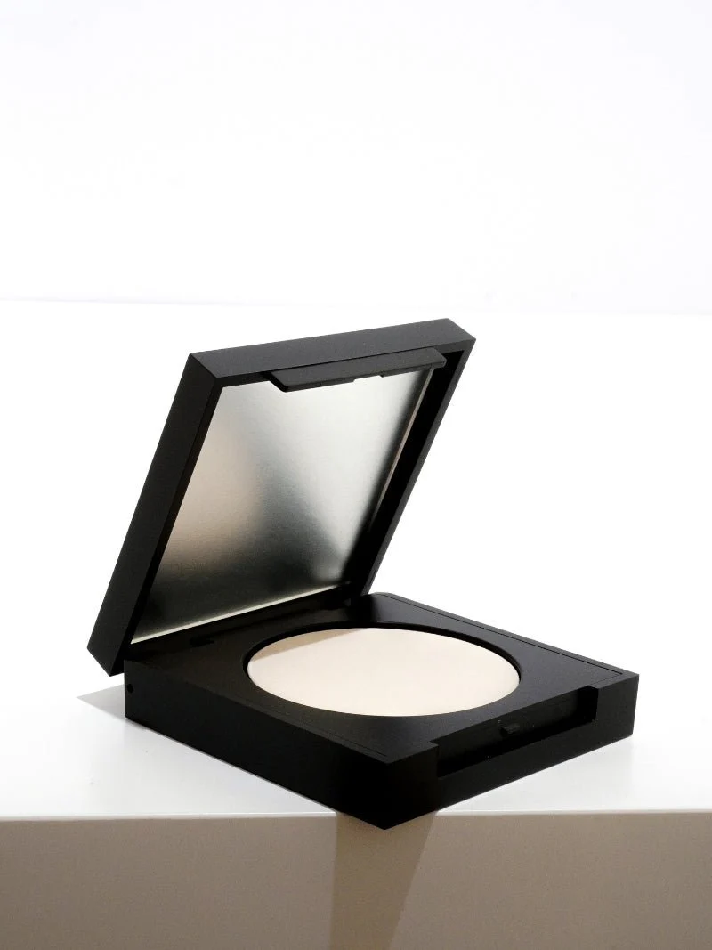 Oil Control Translucent Pressed Mineral Powder | Refillable - Image 4
