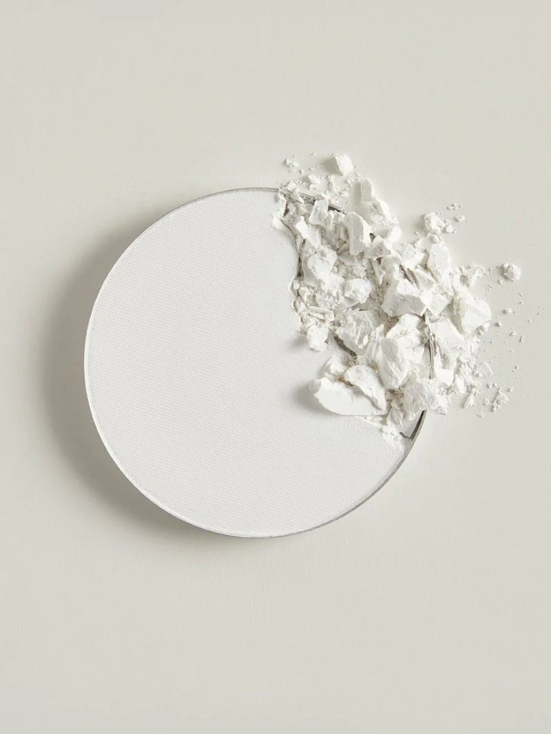 Oil Control Translucent Pressed Mineral Powder | Refillable - Image 5